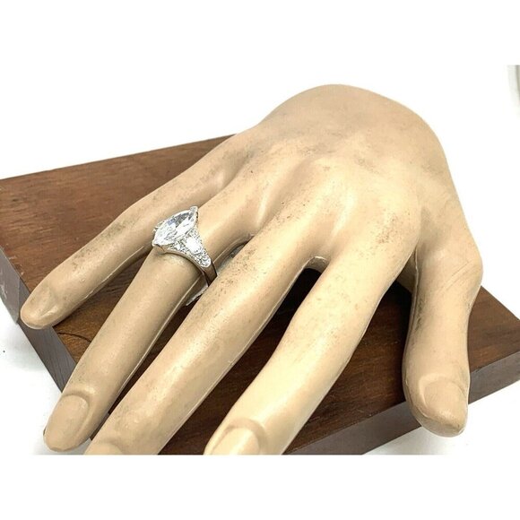 Suzy Levian Sterling Silver Marquise White Cubic Zirconia Engagement Ring SZ 8.5 - Picture 16 of 16